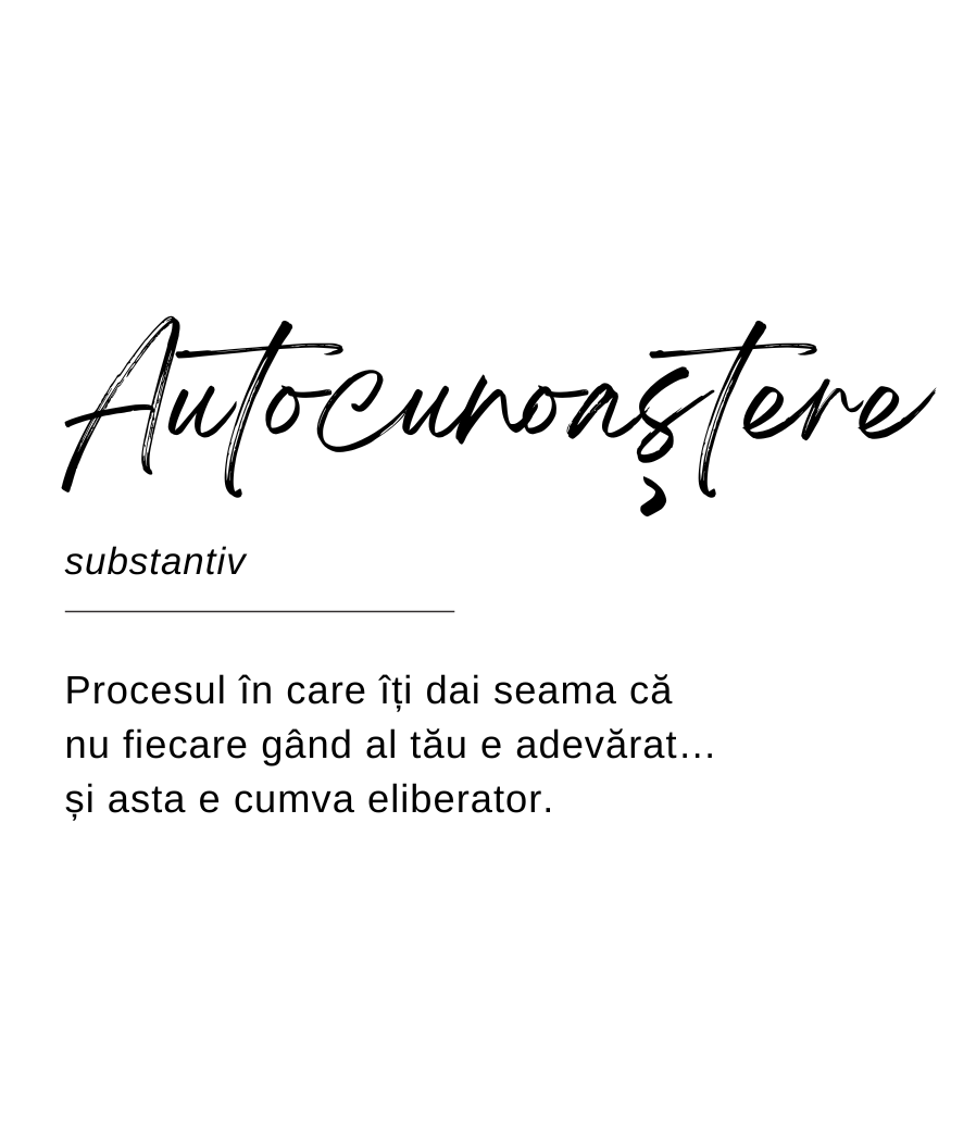 Designul etichetei lumânării Kiskedves sub formă de definiție de dicționar: „Autocunoaștere, substantiv – Procesul în care îți dai seama că nu fiecare gând al tău e adevărat… și asta e cumva eliberator.”